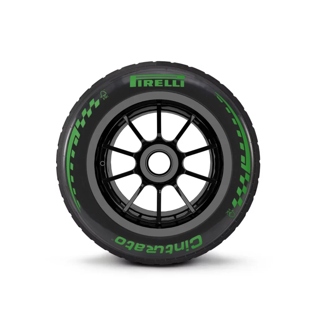 Pirelli desvela los 'zapatos' que usarán los Fórmula 1 de Norris, Verstappen, Alonso... 16 Motor16 2025 Pirelli Neumaticos Formula 1 13 Motor16