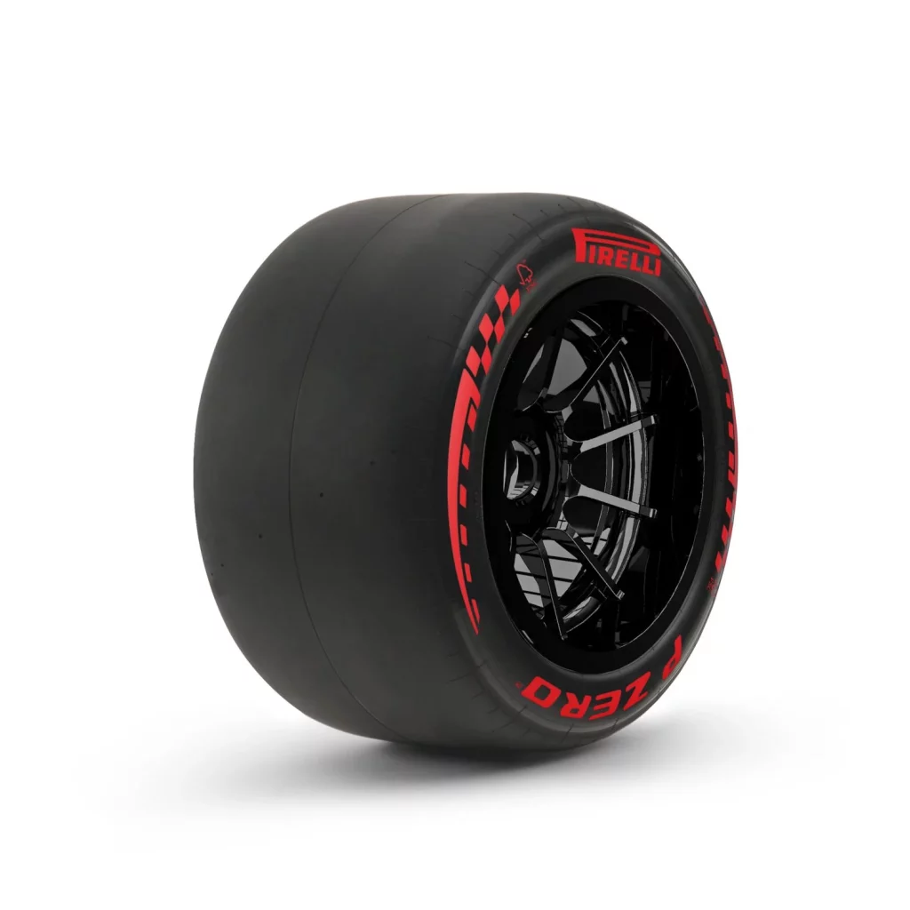 Pirelli desvela los 'zapatos' que usarán los Fórmula 1 de Norris, Verstappen, Alonso... 29 Motor16 2025 Pirelli Neumaticos Formula 1 26 Motor16