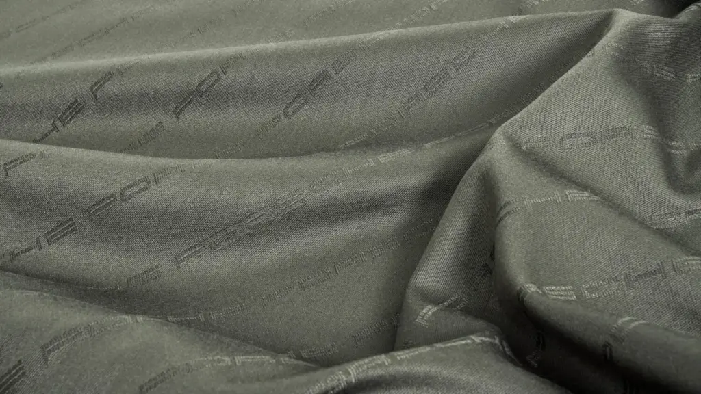 2025 Porsche tejidos pepita tartan pasha 17 Motor16