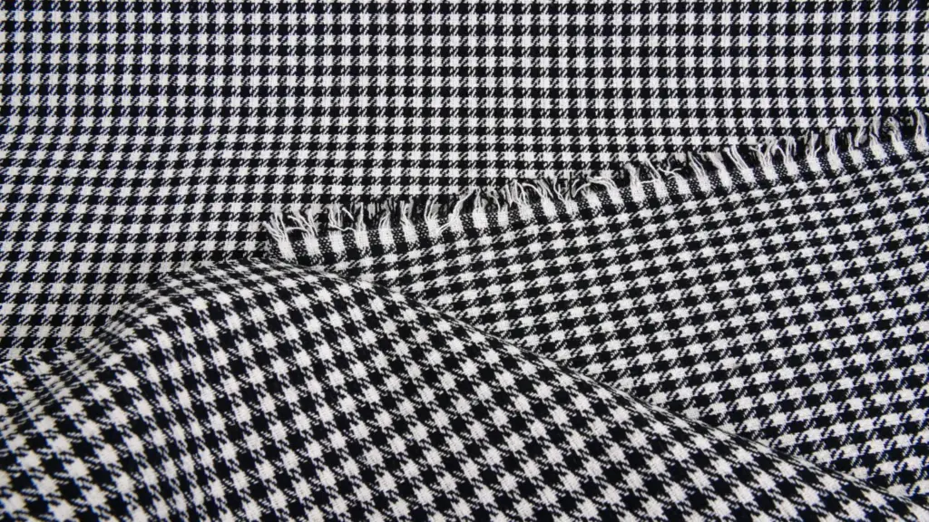 2025 Porsche tejidos pepita tartan pasha 23 Motor16