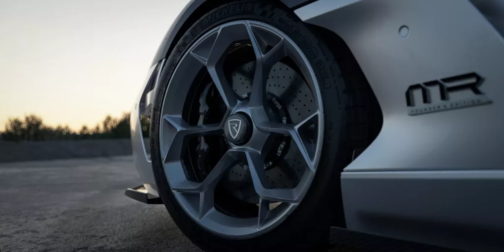 2025 Rimac Nevera R Founder's Edition. Imagen llanta.