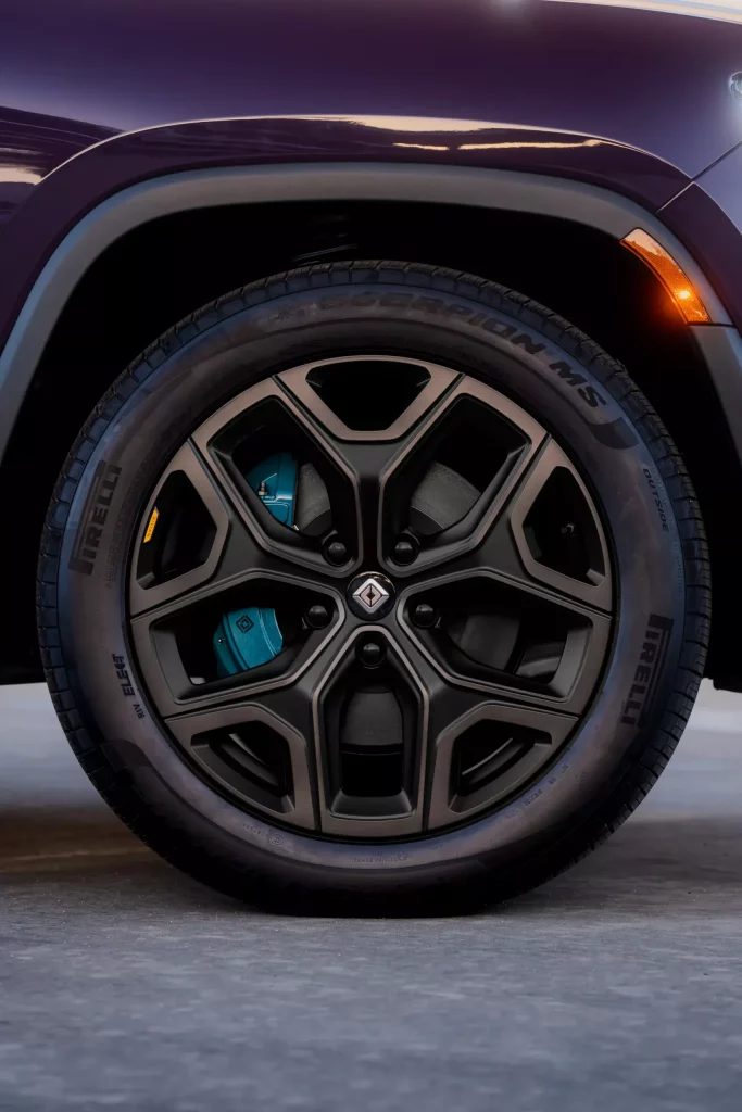 2025 Rivian R1S R1T Borealis 8 Motor16