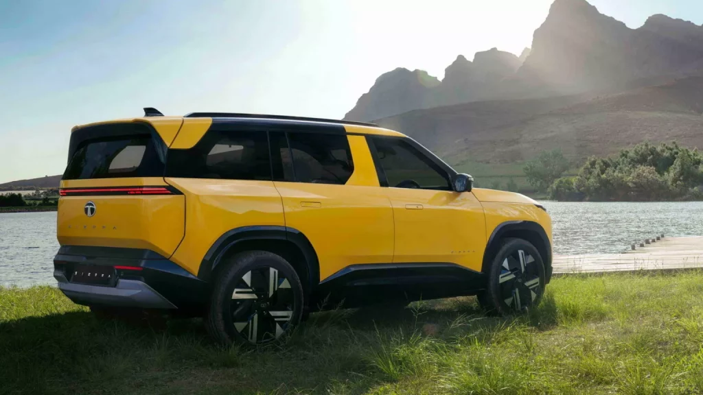 2025 Tata Sierra. Imagen trasera.