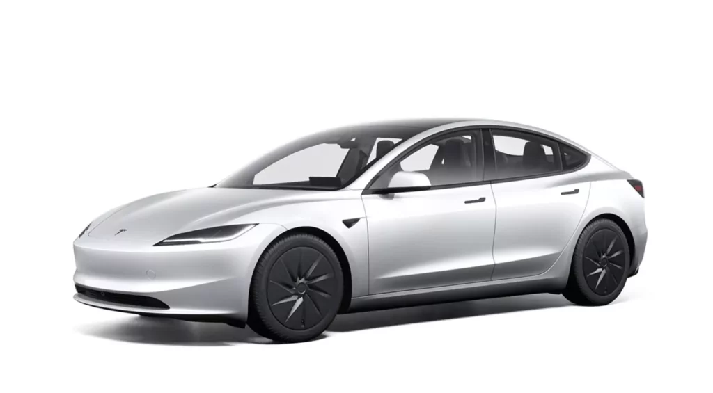 El Tesla Model 3 'low cost' y el exclusivo equipamiento que no ofrecen los más caros 1 Motor16 2025 Tesla Model 3 Standard. Imagen delantera.