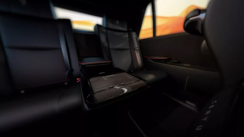 Century: El Rolls-Royce de Toyota se actualiza siete años después de estrenarse 44 Motor16 2025 Toyota Century GRMN 14 Motor16