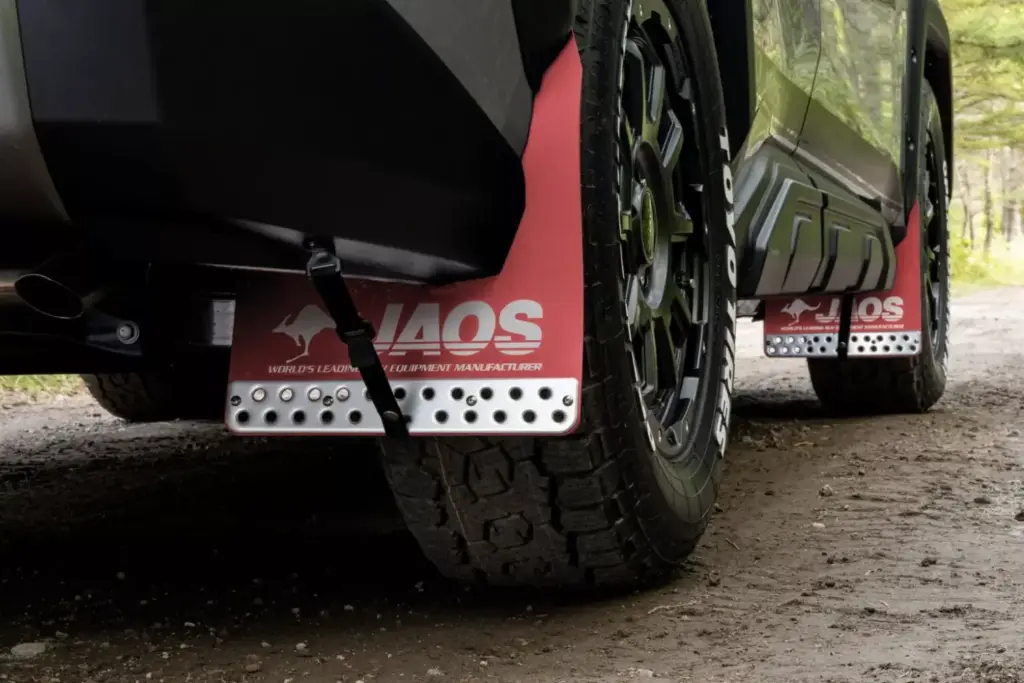 2025 Toyota RAV4 Adventure JAOS 12 Motor16