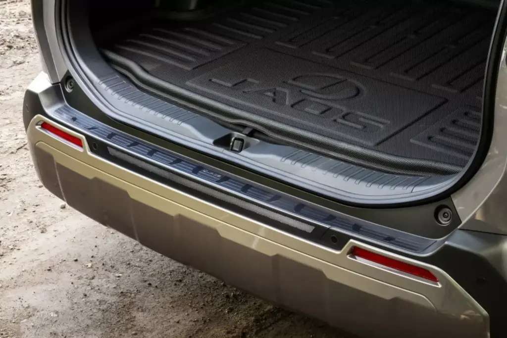 2025 Toyota RAV4 Adventure JAOS 18 Motor16