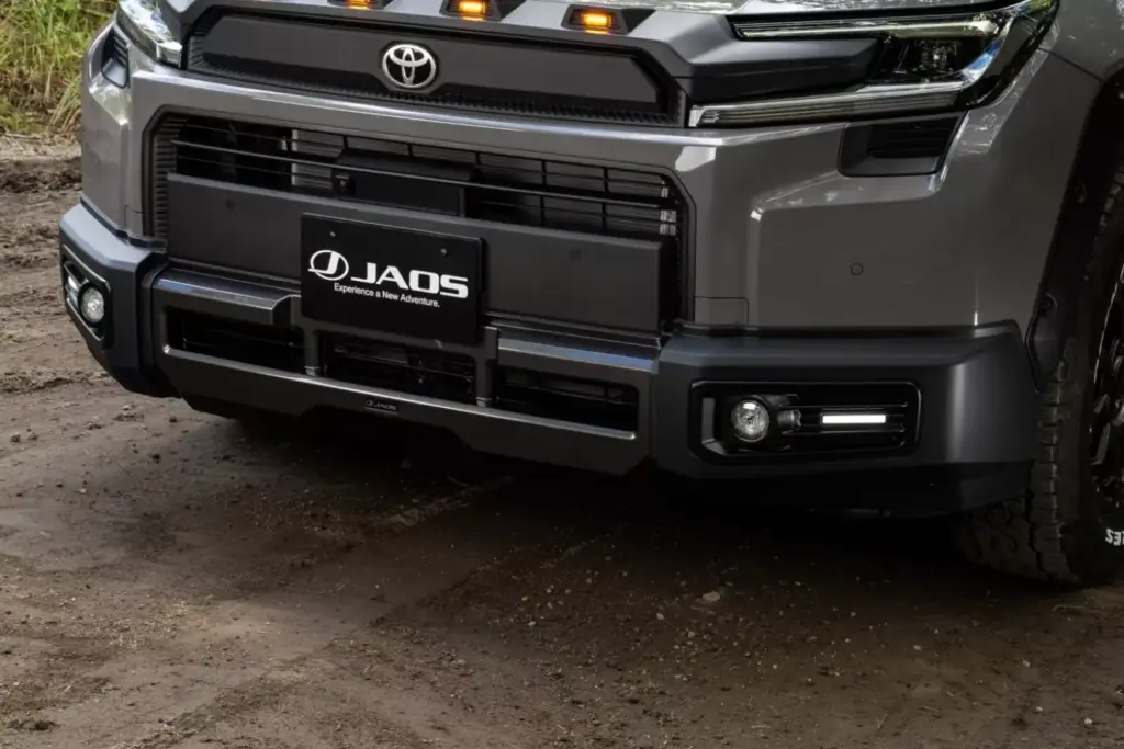 2025 Toyota RAV4 Adventure JAOS 7 Motor16