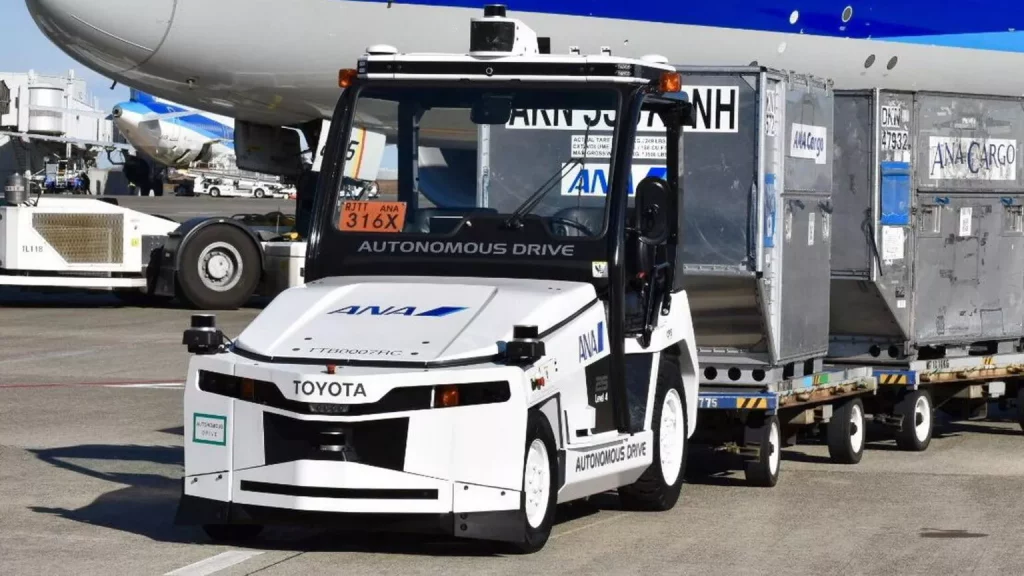 2025 Toyota tractor autónomo. Imagen.