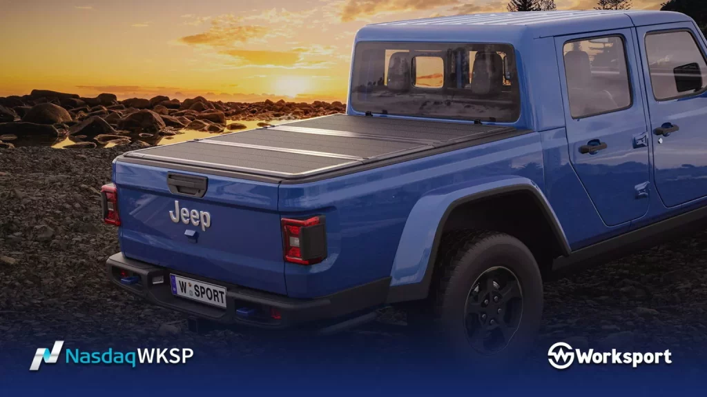 2025 Rivian R1T. Worksport. Imagen Gladiator.