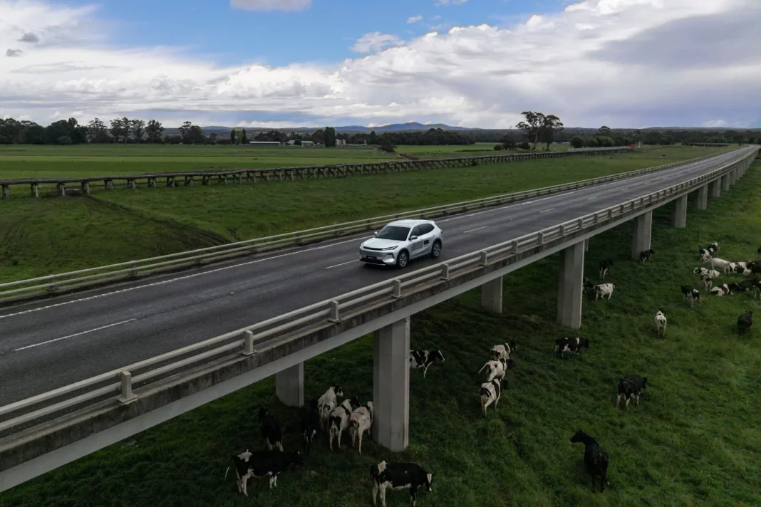 2025 Geely Starrai EM-i. Imagen viaje.