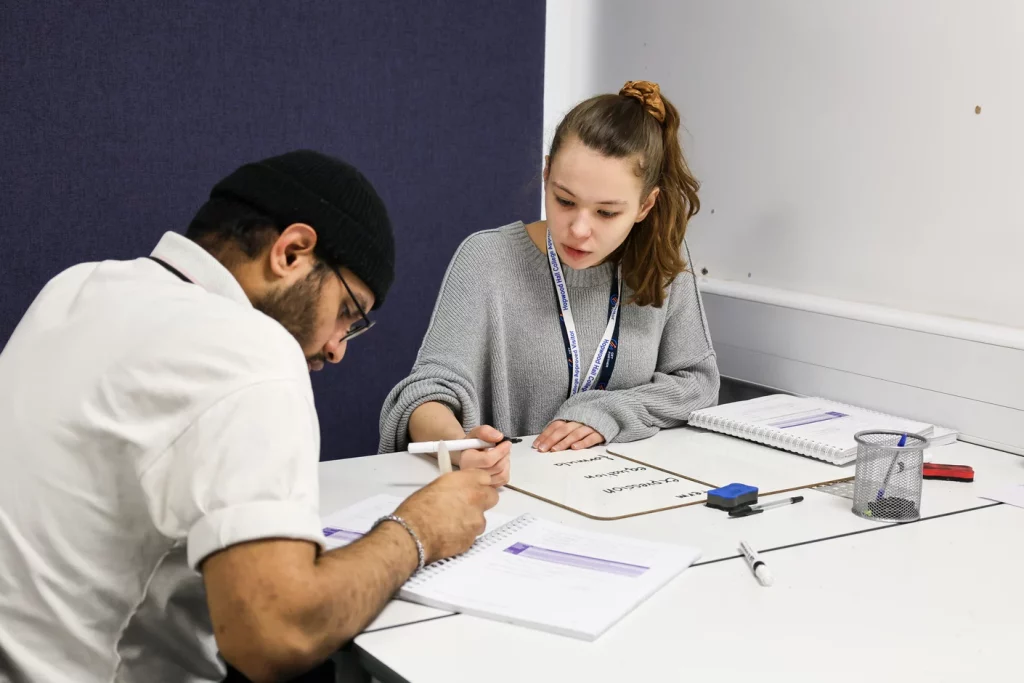 JLR Foundation ya ha comenzado a repartir sus primeras becas en Reino Unido 4 Motor16 2025 jlr foundation 1 Motor16