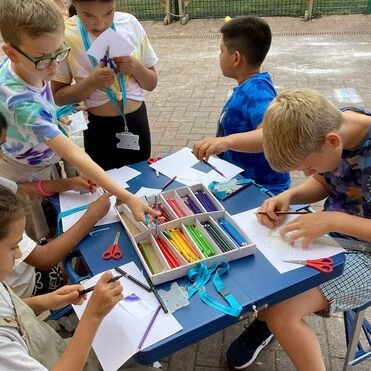 JLR Foundation ya ha comenzado a repartir sus primeras becas en Reino Unido 3 Motor16 2025 JLR Foundation. Imagen.