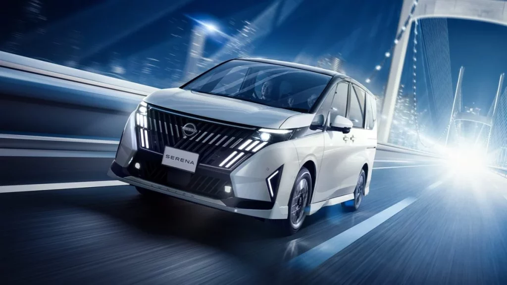 Serena: El sucesor del legendario Nissan Vanette aún sigue con vida en Japón 25 Motor16 2026 Nissan Serena 10 Motor16
