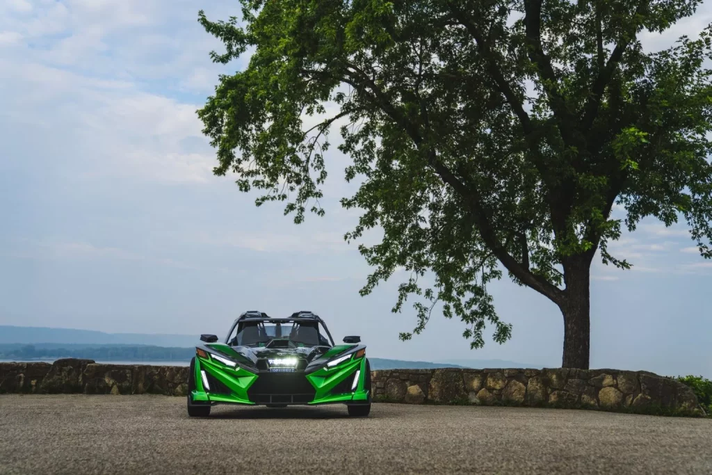 Polaris Slingshot: Máxima diversión con solo tres ruedas y por 21.500 euros 6 Motor16 2026 Polaris Slingshot GT 3 Motor16