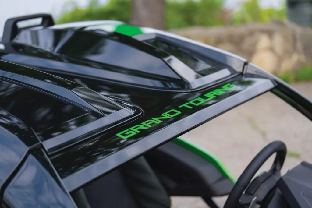 Polaris Slingshot: Máxima diversión con solo tres ruedas y por 21.500 euros 19 Motor16 2026 Polaris Slingshot GT 5 Motor16