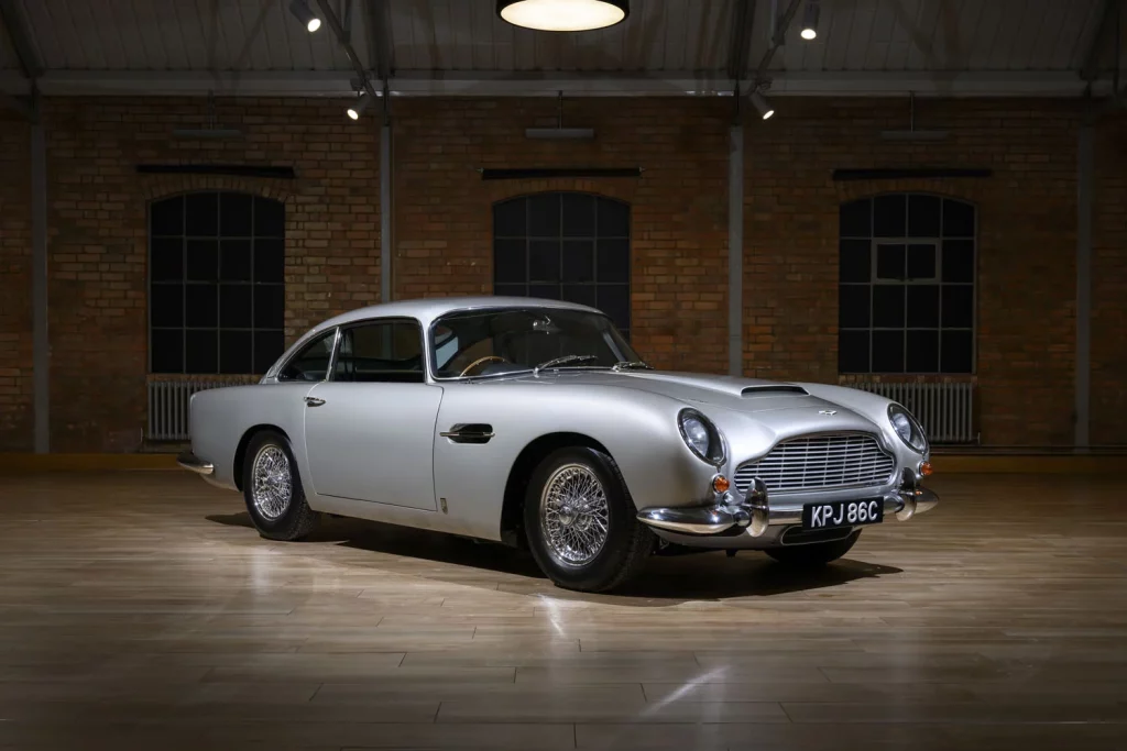 La increíble historia de un Aston Martin DB5 de 1965 que vivió 50 años a la intemperie 5 Motor16 ASTON MARTIN DB5 1965 RESTAURADO 1 Motor16