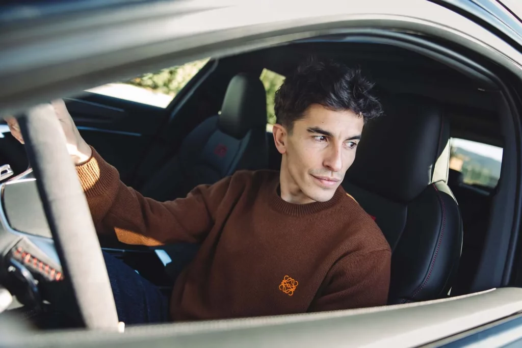 Marc y Álex Márquez estrenan sus Audi RS 6 Avant personalizados: 630 CV y detalles que los hacen únicos 21 Motor16 AUDI R6 AVANT PERFORMANCE MARC ALEX MARQUEZ6 Motor16