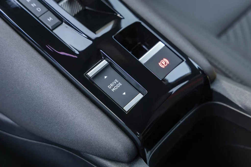 Alfa Romeo Junior Ibrida 145 CV: Algo más que un urbanita estiloso 28 Motor16 Alfa Romeo Junior Ibrida 145 CV 10 Motor16