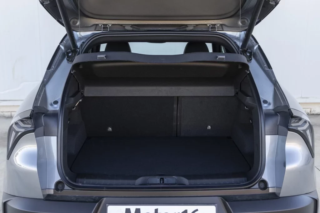 Alfa Romeo Junior Ibrida 145 CV: Algo más que un urbanita estiloso 30 Motor16 Alfa Romeo Junior Ibrida 145 CV 12 Motor16