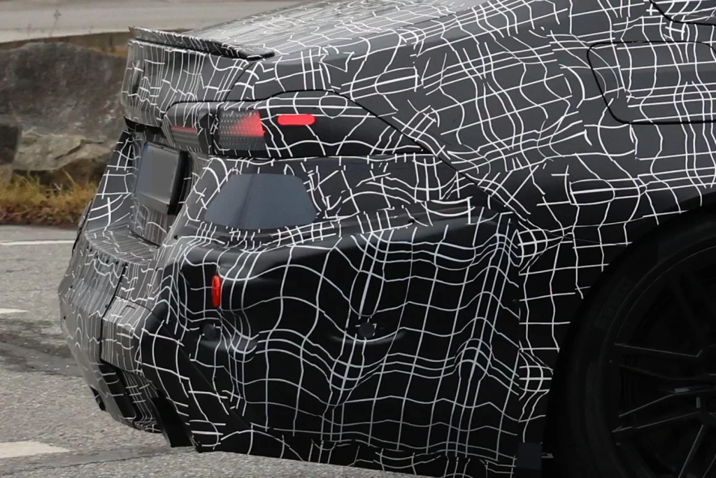 El BMW M5 2027 va mostrando sus líneas definitivas 15 Motor16 BMW M5 2027 13 Motor16