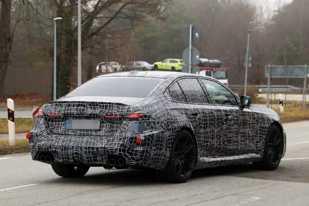 El BMW M5 2027 va mostrando sus líneas definitivas 20 Motor16 BMW M5 2027 18 Motor16