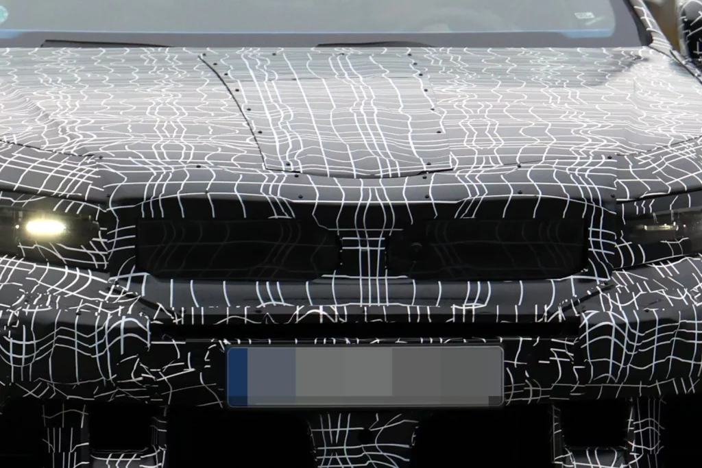 El BMW M5 2027 va mostrando sus líneas definitivas 4 Motor16 BMW M5 2027 2 Motor16