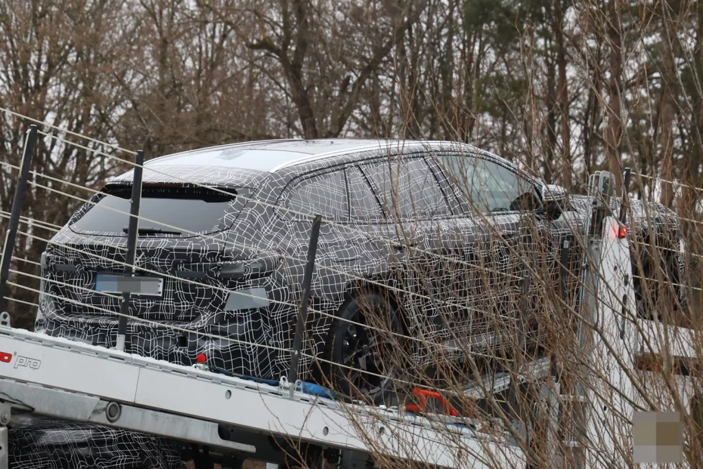 BMW Serie 5 Touring 2026 fotos espia 13 Motor16