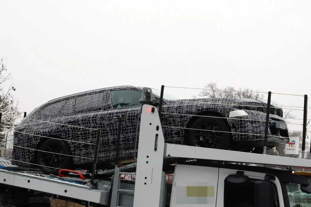 BMW Serie 5 Touring 2026 fotos espia 7 Motor16