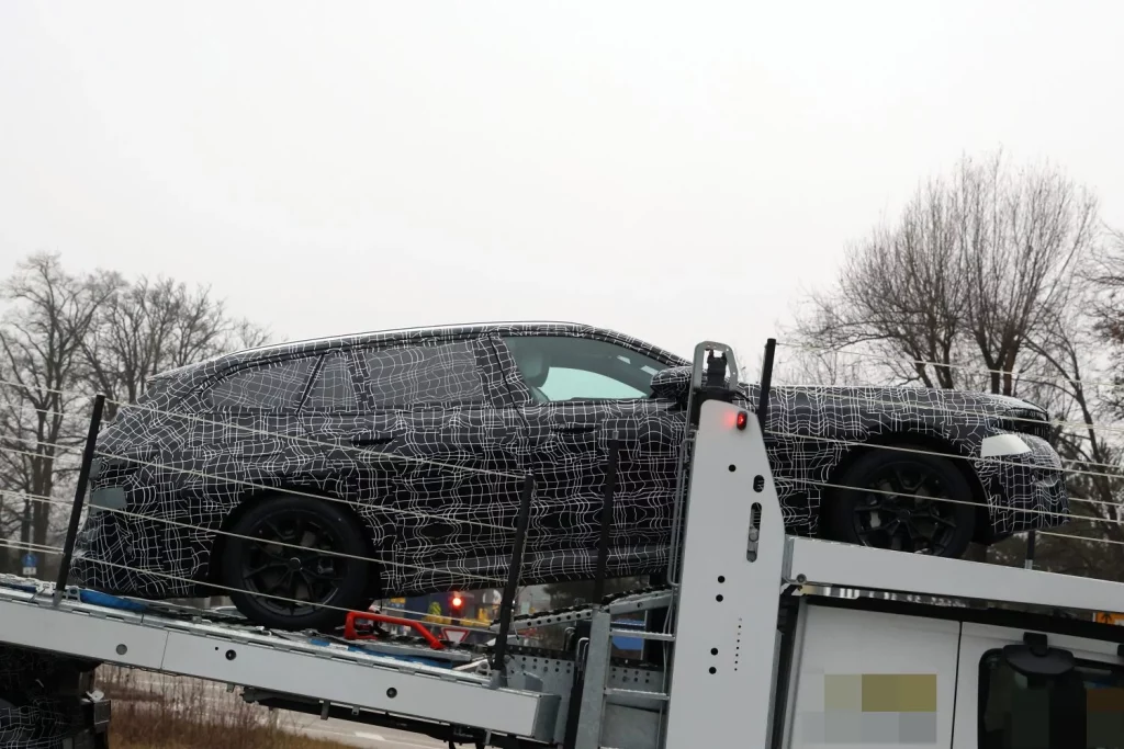 BMW Serie 5 Touring 2026 fotos espia 8 Motor16