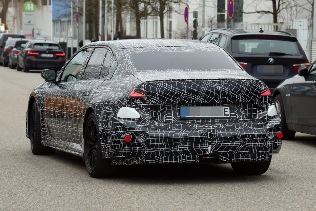 BMW iM3 BMW M3 EV 16 Motor16