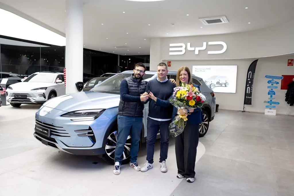 BYD supera los 30.000 coches vendidos en España: el fabricante chino consolida su éxito 1 Motor16 BYD 30.000 unidades matriculadas Motor16