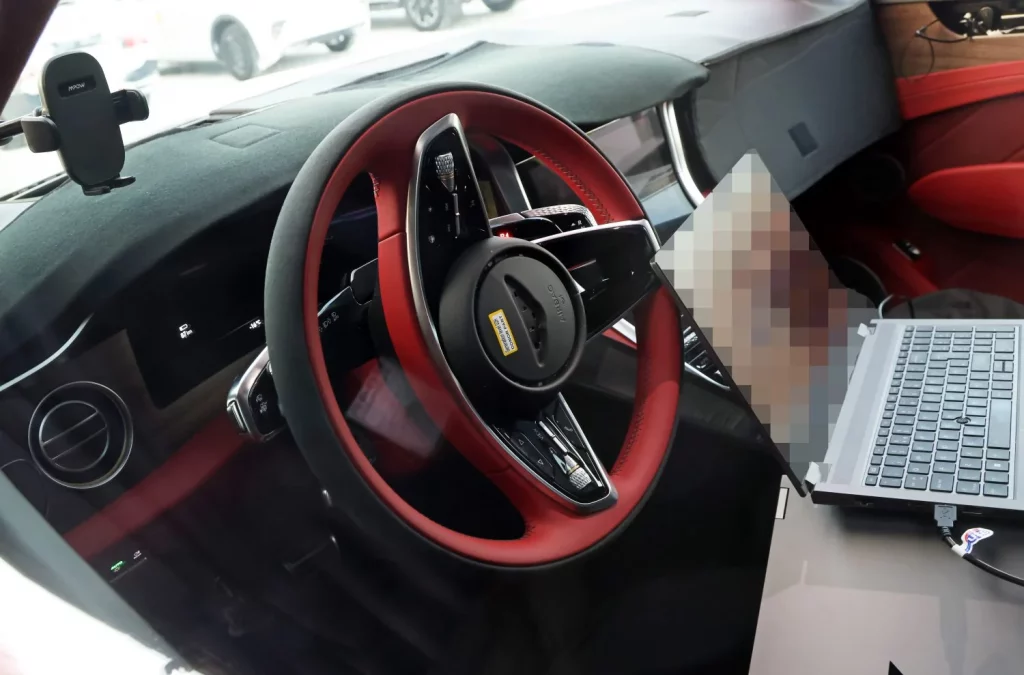 Bentley EV 2 Motor16