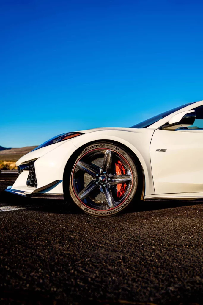 Chevrolet y su homenaje a los 250 años de la independencia americana 10 Motor16 Chevy Stars and Steel Corvette Z06 Side View Motor16