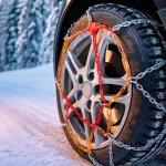 Pedro (52), técnico de emergencias: «Hay muchos tipos de cadenas para la nieve, pero yo no me la jugaría con unas low cost»