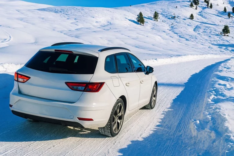 5 tips para enfrentarte a la nieve en la carretera y poder llegar a tu destino sano y salvo