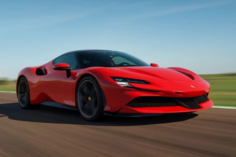 5 marcas de coches que son intocables aunque te toque el Gordo de Navidad