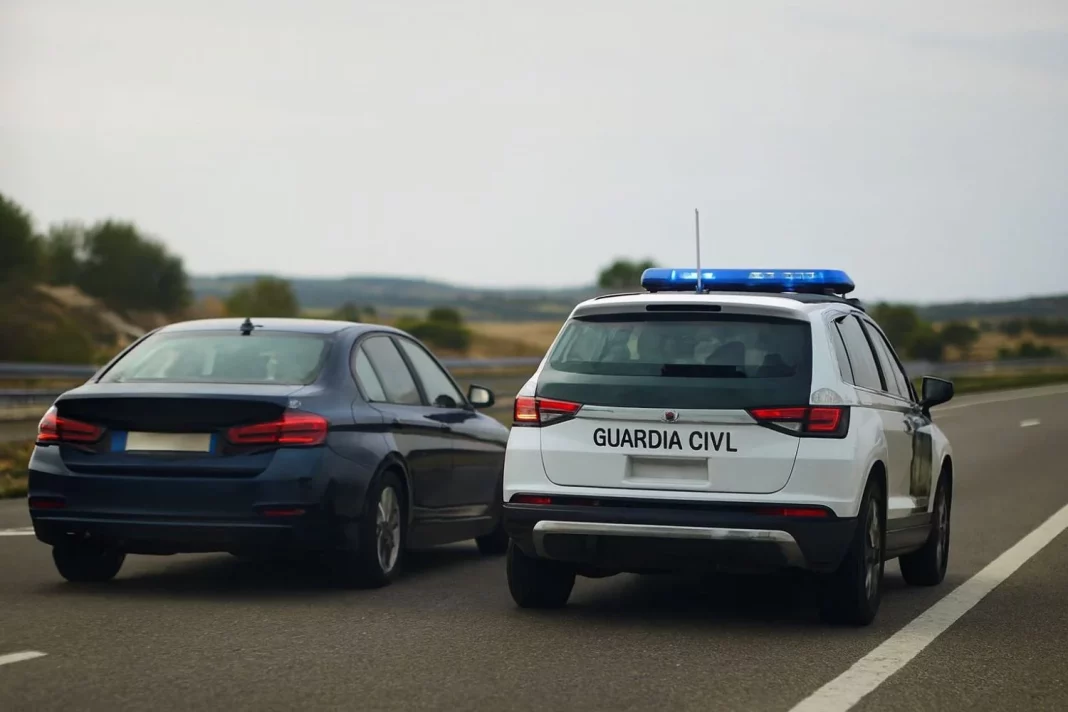 adelantar guardia civil tráfico