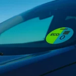 Los requisitos que deben cumplir los coches en 2026 para conseguir las etiquetas medioambientales ECO y Cero de la DGT