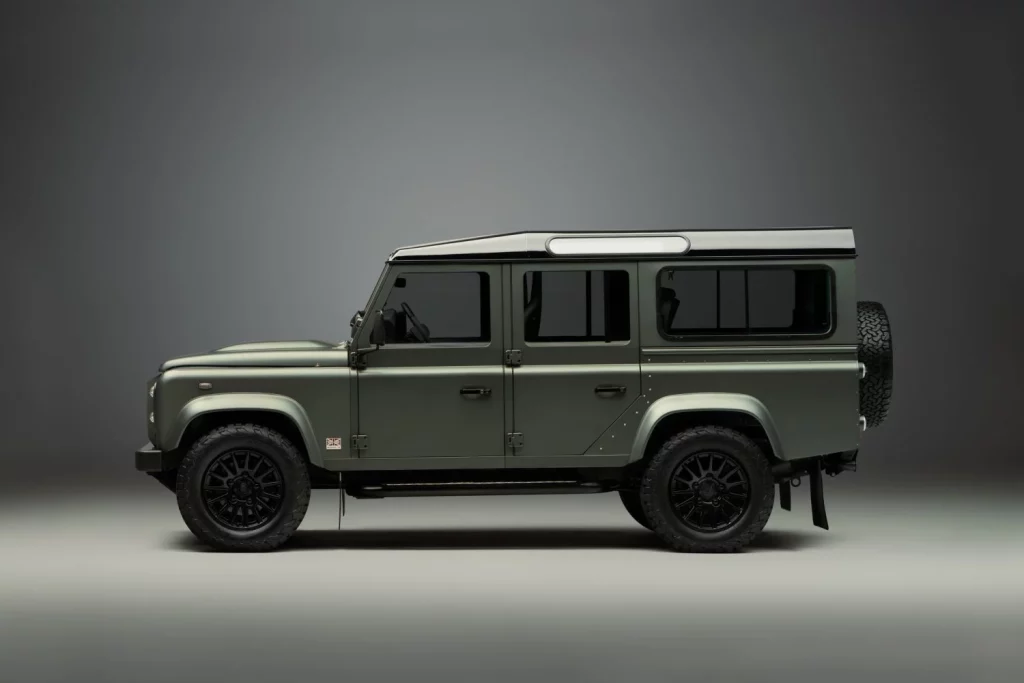 El Classic Defender V8 adopta los colores y materiales del Defender OCTA 2 Motor16 El Classic Defender V8 adopta los colores y materiales del Defender OCTA