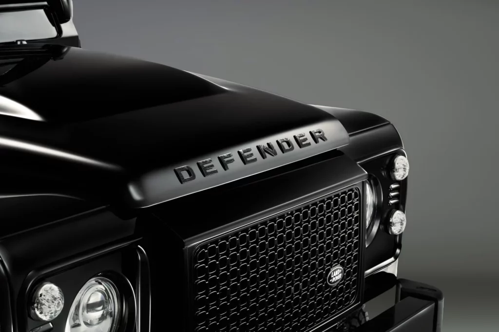 El Classic Defender V8 adopta los colores y materiales del Defender OCTA 4 Motor16 El Classic Defender V8 adopta los colores y materiales del Defender OCTA