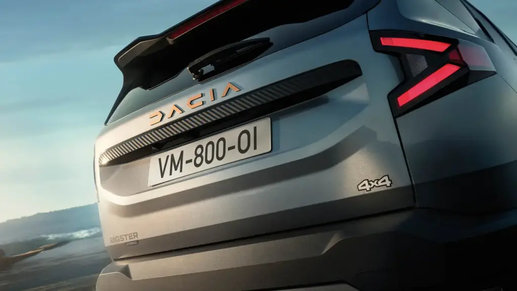 Dacia Bigster hybrid G 150 4x4 11 Motor16