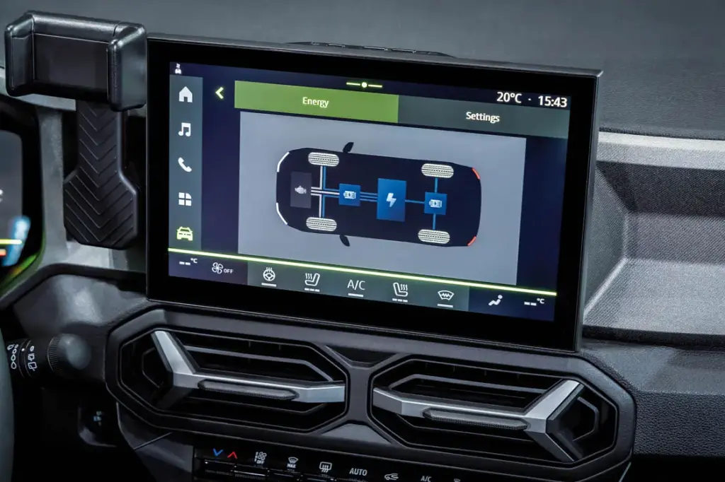 Dacia Bigster hybrid G 150 4x4 3 Motor16