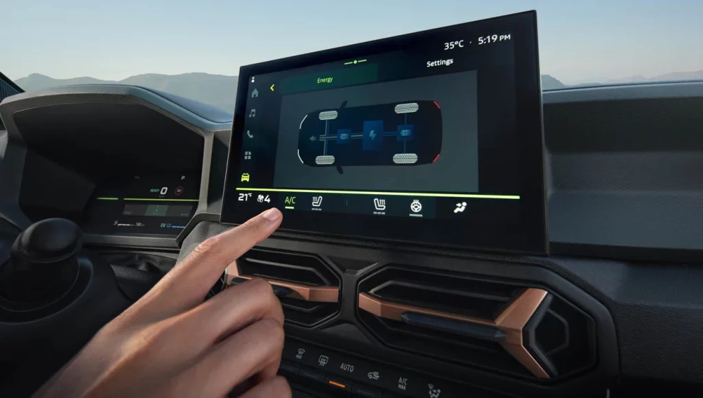 Hybrid-G 150 4x4, la nueva (y exclusiva) tecnología que incorpora Dacia en Duster y Bigster 3 Motor16 Dacia Duster hybrid G 150 4x4 1 Motor16