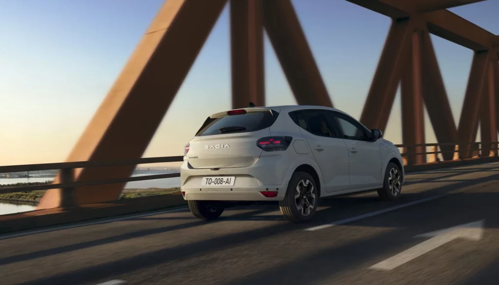 El Dacia Sandero 2026 ya tiene precios y sigue siendo el coche más barato... con truco 5 Motor16 Dacia Sandero 2026 precio 7 Motor16