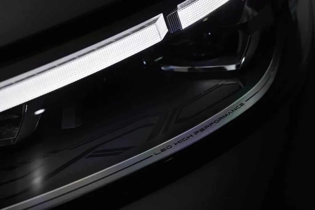 Primer contacto con el EBRO s900 PHEV, un 'español' muy serio y a qué precio 22 Motor16 EBRO s900 PHEV 10 Motor16