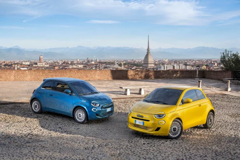 El Fiat 500 Hybrid renace en la cuna de Mirafiori y anuncia sus precios