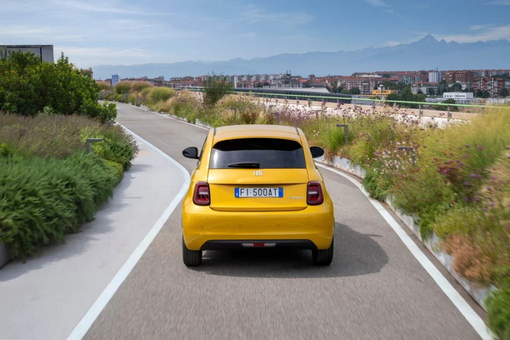 Fiat 500 Hybrid precios 9 Motor16