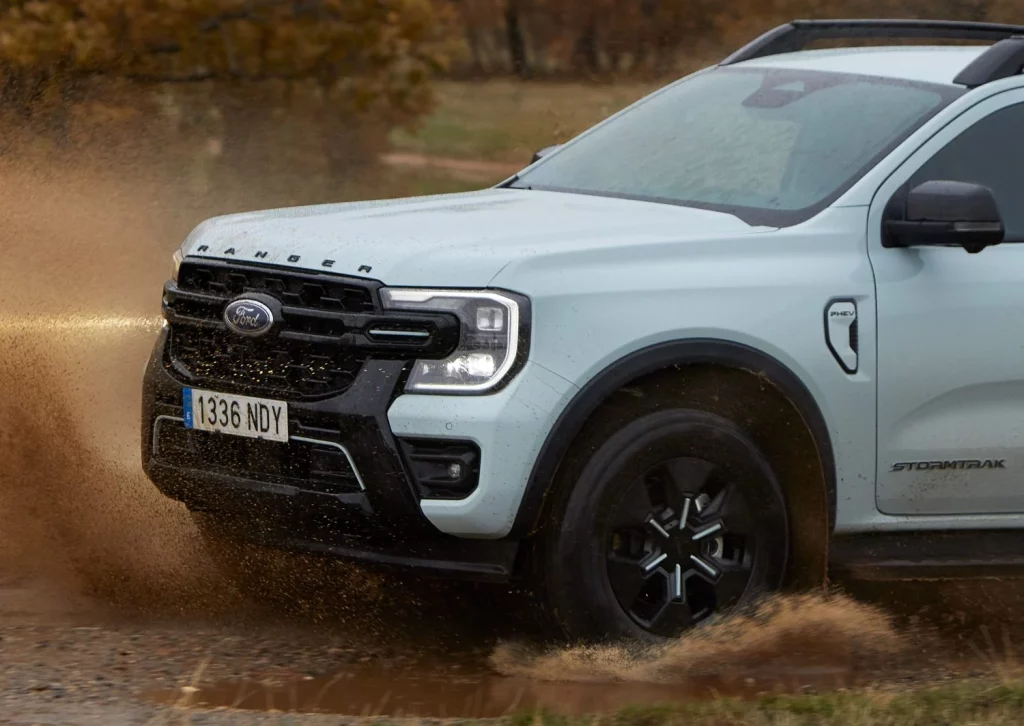 Primera prueba del Ford Ranger PHEV: Pionero y convincente 16 Motor16 Ford Ranger PHEV 15 Motor16