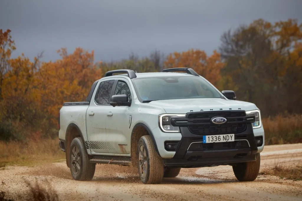 Primera prueba del Ford Ranger PHEV: Pionero y convincente 21 Motor16 Ford Ranger PHEV 20 Motor16